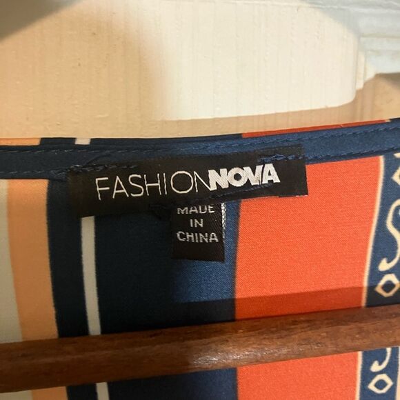 Fashion Nova, long sleeve, mini dress, faux wrap, excellent condition, medium - Picture 3 of 4